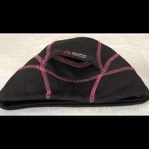 Lands End Girls Winter Hat with ponytail opening.